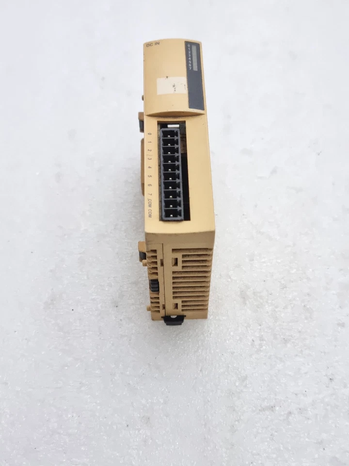 SCHNEIDER ELECTRIC TWDDDI8DT TWIDO DC IN PLC MODULE TWDDDI8DT